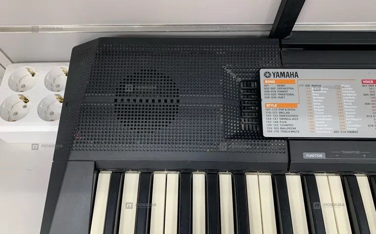 Синтезатор YAMAHA PSR F50