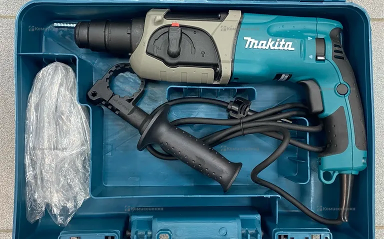 Перфоратор Makita 2470F