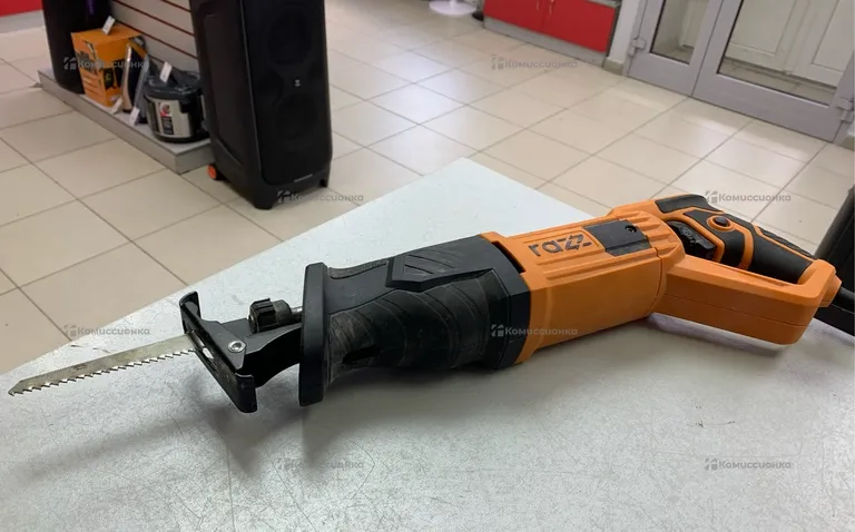 сабельная пила Razz RS-710kr