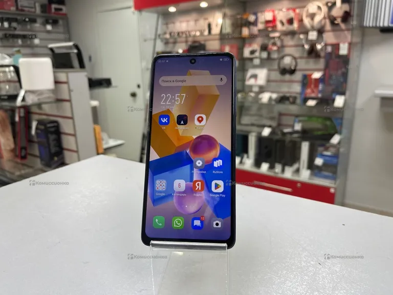 Infinix hot 40i 8/256gb