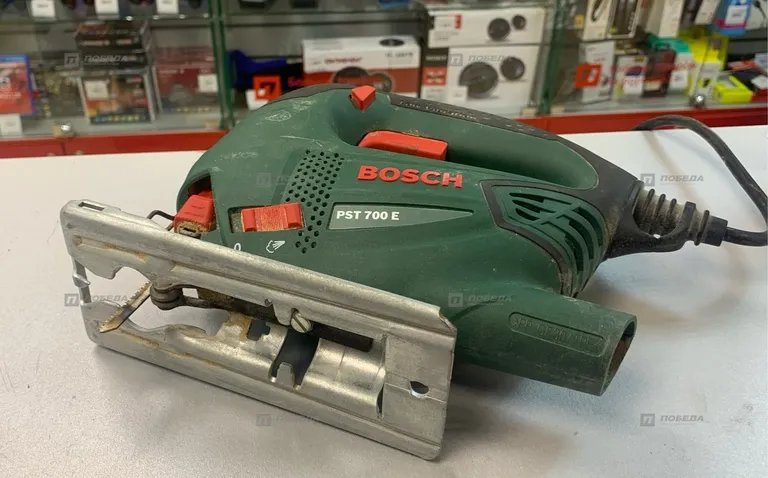 Электролобзик Bosch PST700E