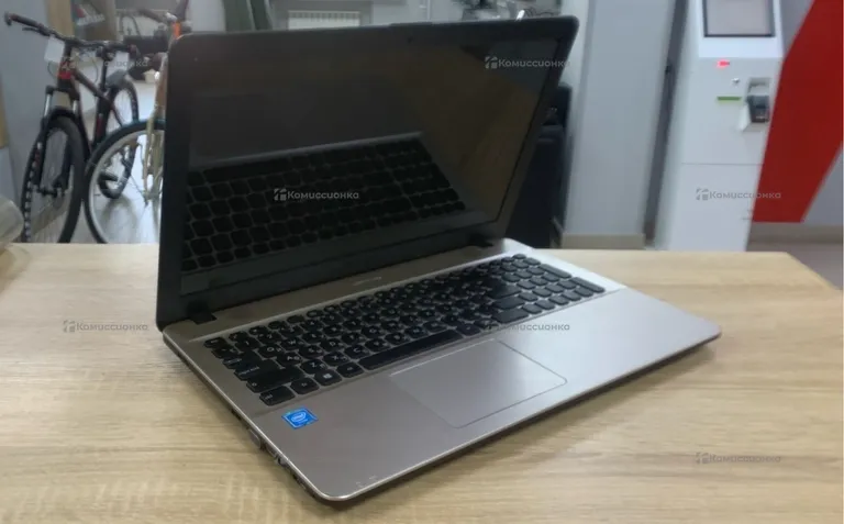 Ноутбук ASUS X541S