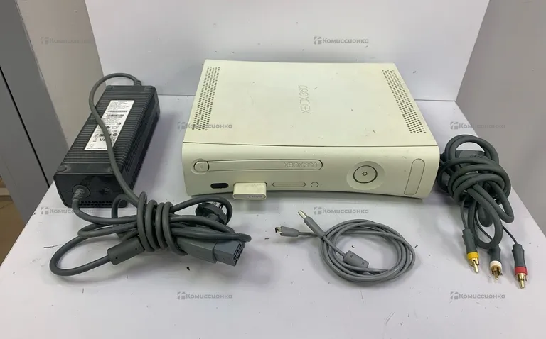 Приставка Xbox 360 256