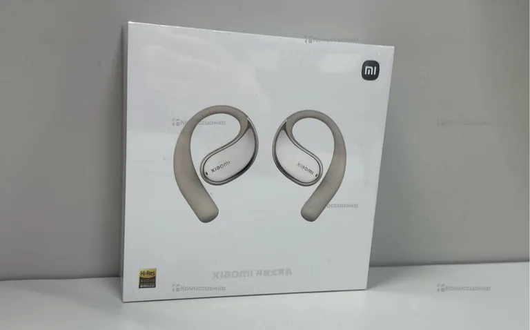 Наушники  Xiaomi M2319E1