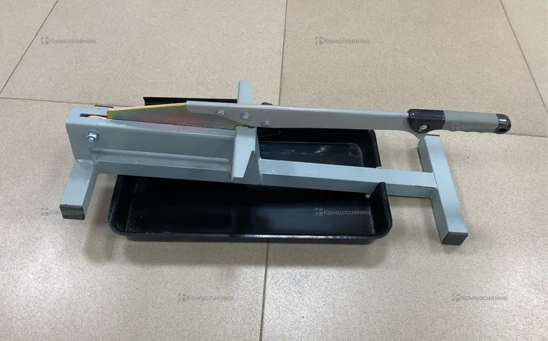 Гильотина для резки ламината DLT STRATICUT 230