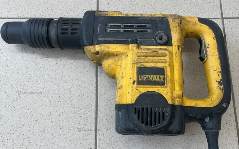 Перфоратор dewalt D25501K