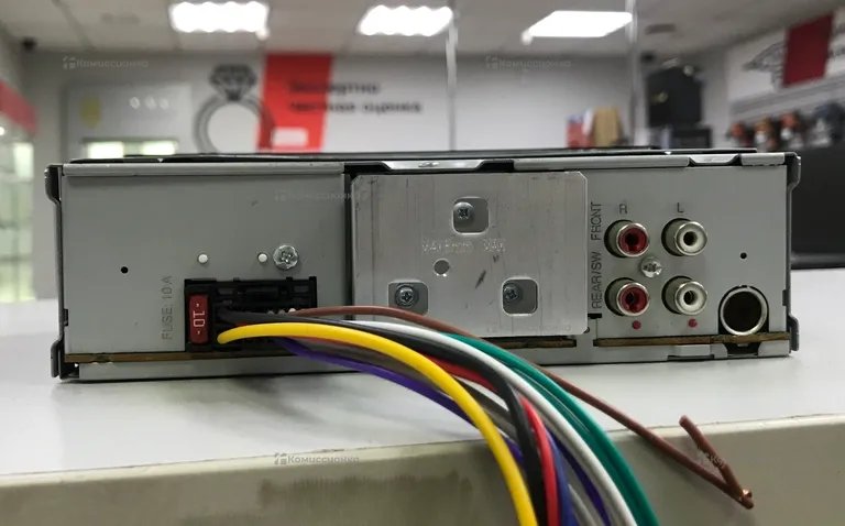 Автомагнитола  - Kenwood KMM-120Y