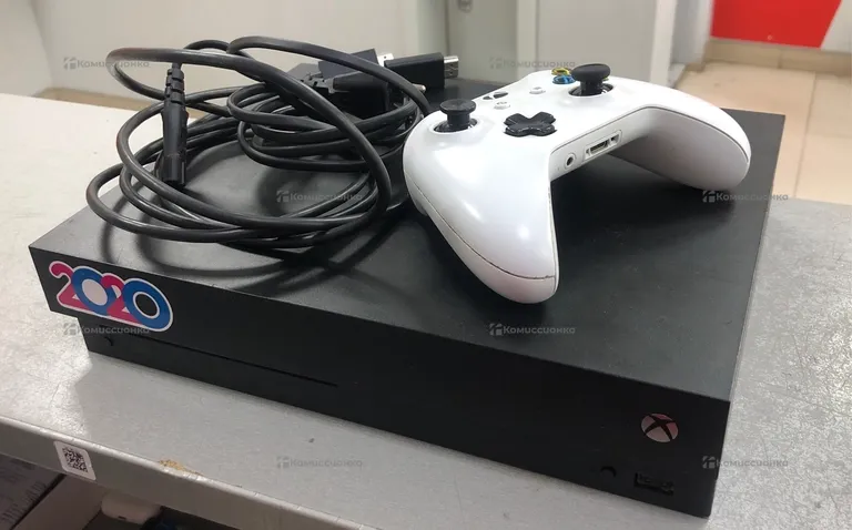 Приставка Xbox Xbox One X 1TB