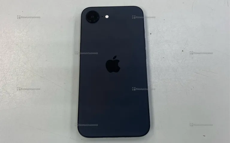 Apple iPhone 16e 128 GB