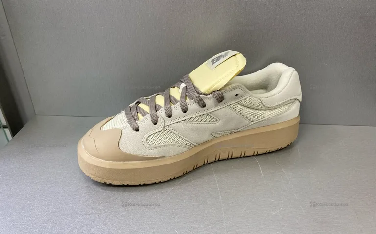 Кроссовки NewBalance 45р