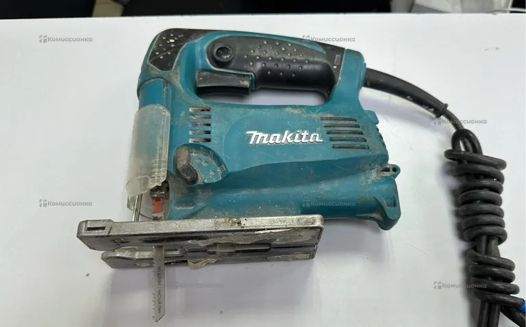 электролобзик Makita 4329