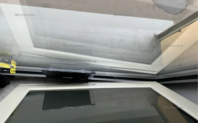 Монитор LG Flatron F700B