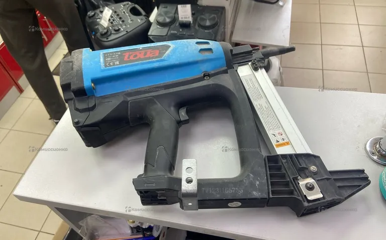 газовый монтажный пистолет TOUA GSN50