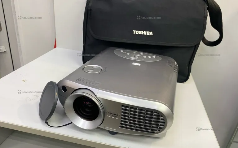 Проектор Toshiba tlp260