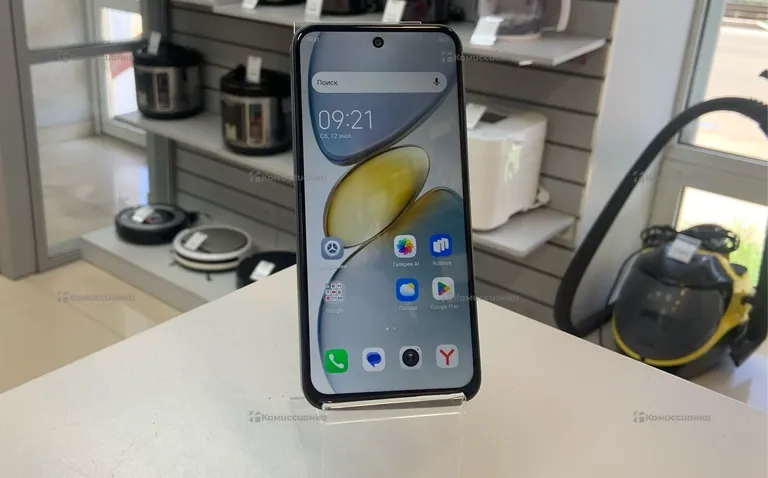 Tecno SPARK Go 1 3/64