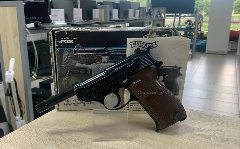 Пневматический пистолет Umarex Walther P38