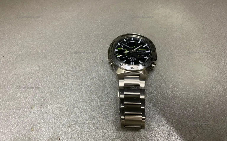 Часы  Casio efv-c110
