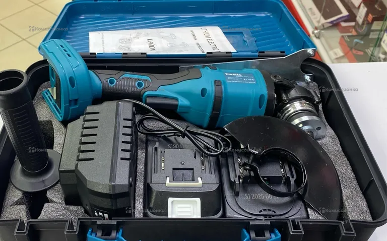 Аккумулятрный дрель Шруповерт Makita реп