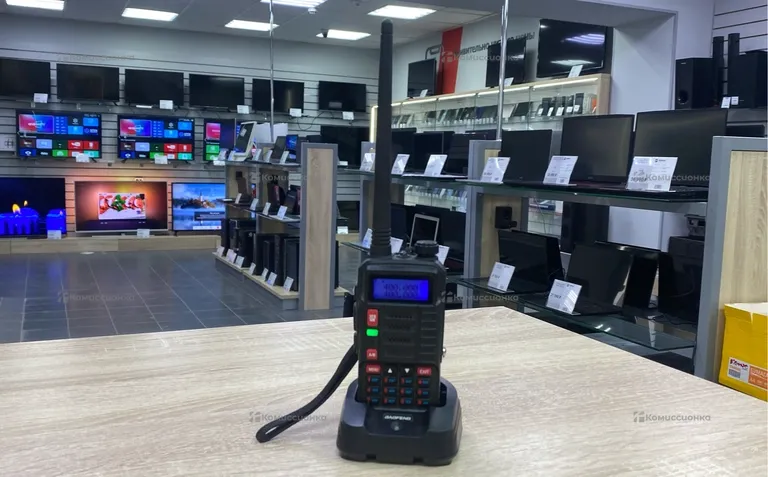 Рация  с радио UV-10R