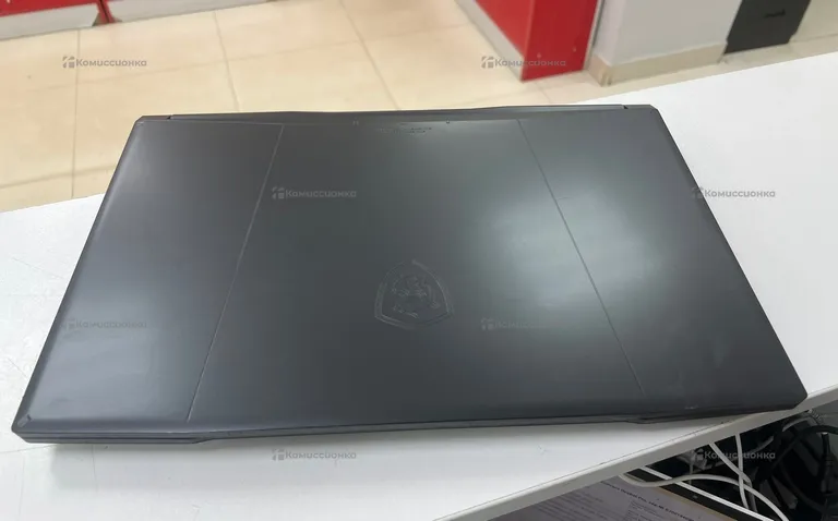 Ноутбук  MSI Katana 17 B12V