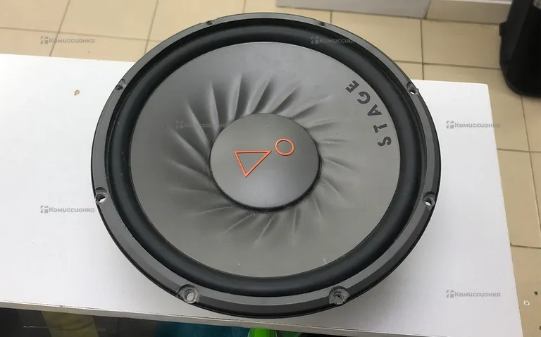 Сабвуфер автомобильный JBL Stage 102