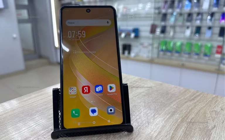 Infinix Smart 8 3/64Gb