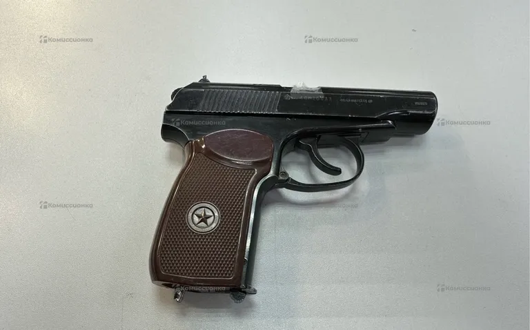 Пневматический пистолет Makarov
