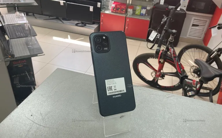 Huawei Nova Y61 4/128 ГБ