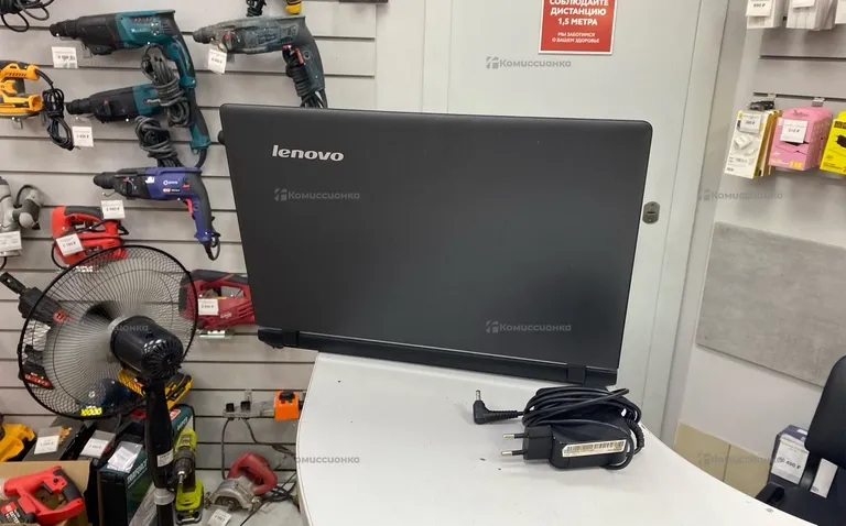 Ноутбук  Lenovo 1