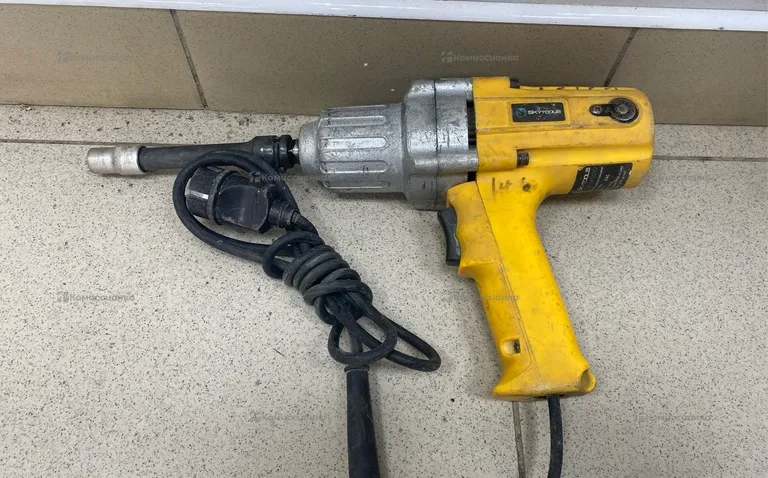 Электрический ударный гайковерт Skytools SK9000