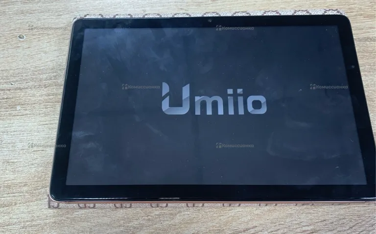 Umio P60