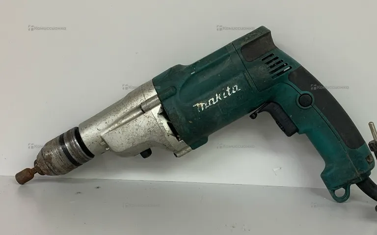 дрель шуруповерт Makita P4011