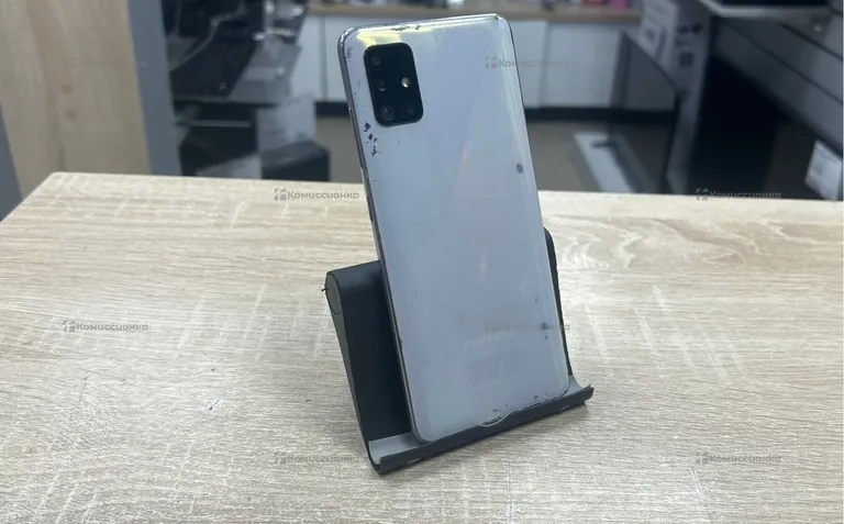 Samsung Galaxy A51 4/64 ГБ