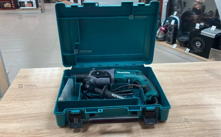 Перфоратор Makita HR 2470