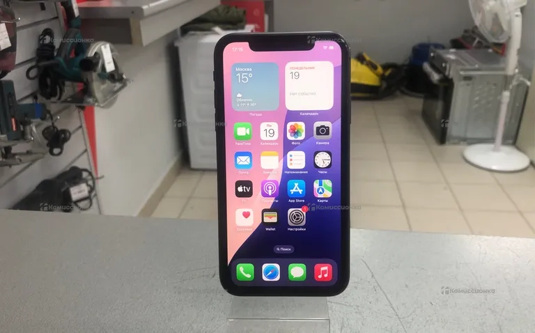 Apple IPhone 11 64 ГБ