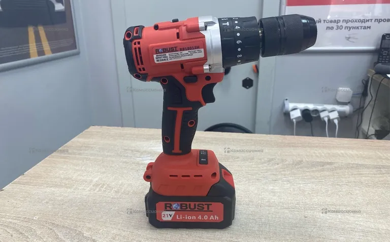 Шуруповерт Robust  RB18013H