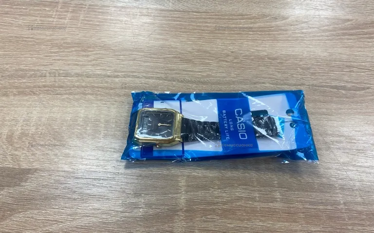 Часы  Casio Quartz