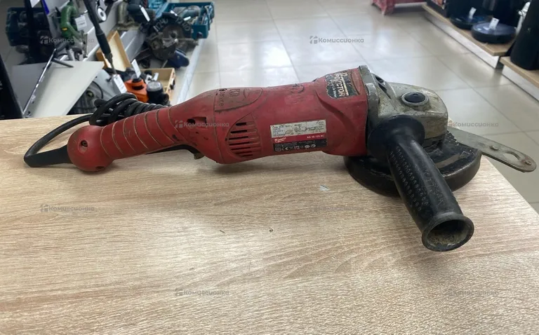 УШМ Milwaukee AG 16-125 XC