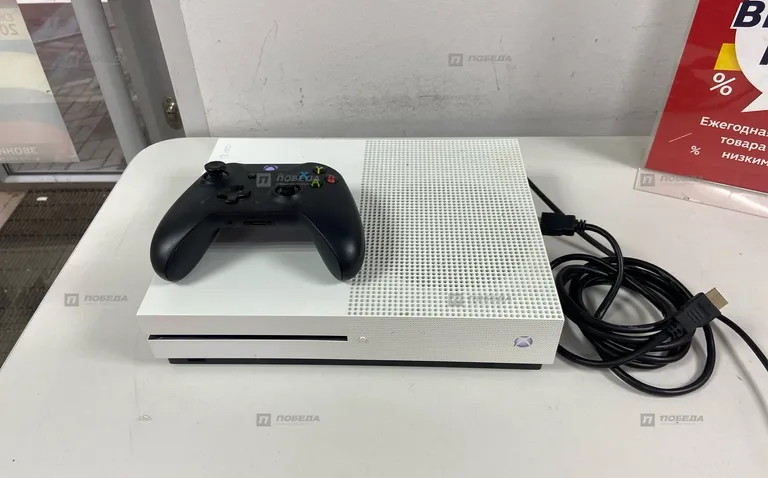 Игровая приставка Xbox one s