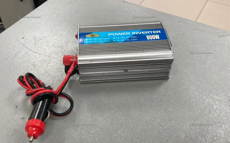 Автомобильный ИНВЕРТОР 12V 800W