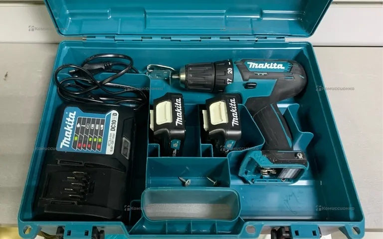 DF333D 12v шуруповерт Makita