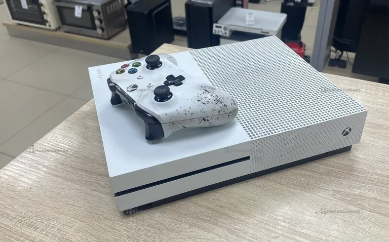 Приставка Xbox One S 500gb