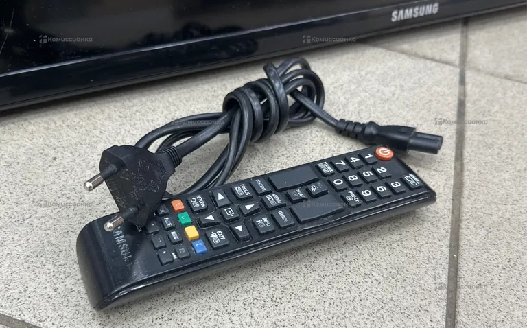 Телевизор Samsung UE32EH4000WX LED