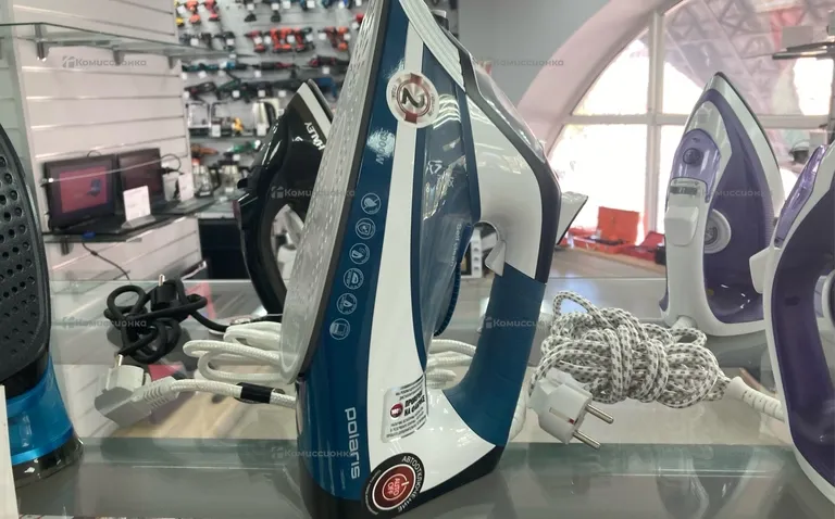 Утюг Polaris pir 3033sg