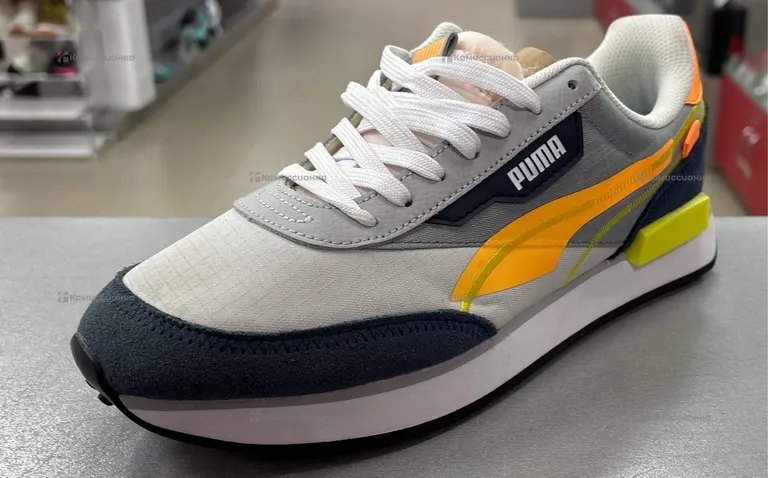 Кроссовки PUMA Future Rider-42 размер