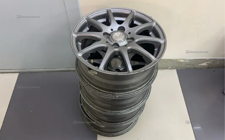 Диски Cosmic Diletto 4x100 R14