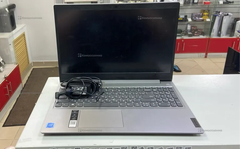 Ноутбук Lenovo 81wq