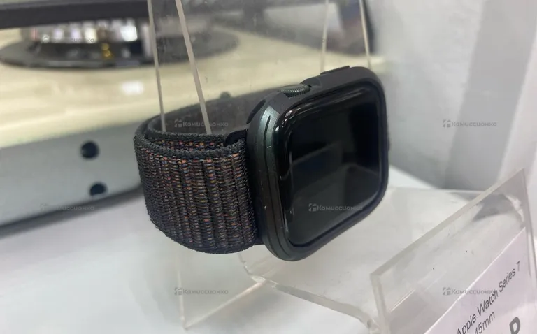 Часы  Apple Watch Series 7 45mm