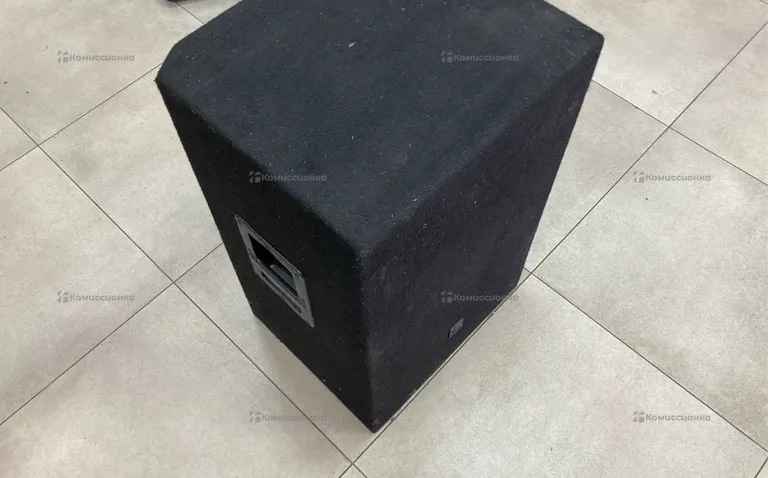 Колонка Концертная JBL