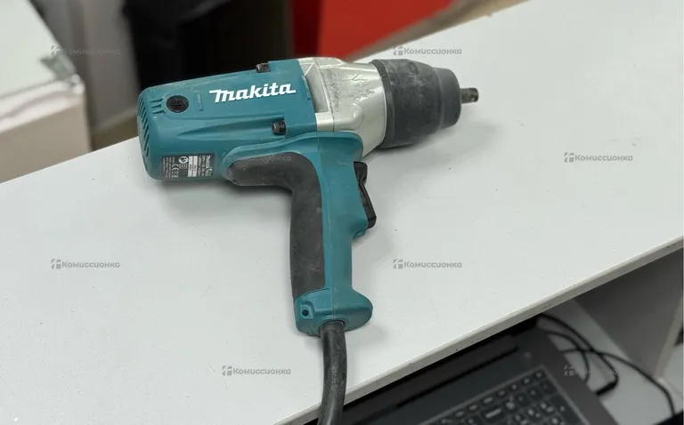Гайковерт makita TW0350